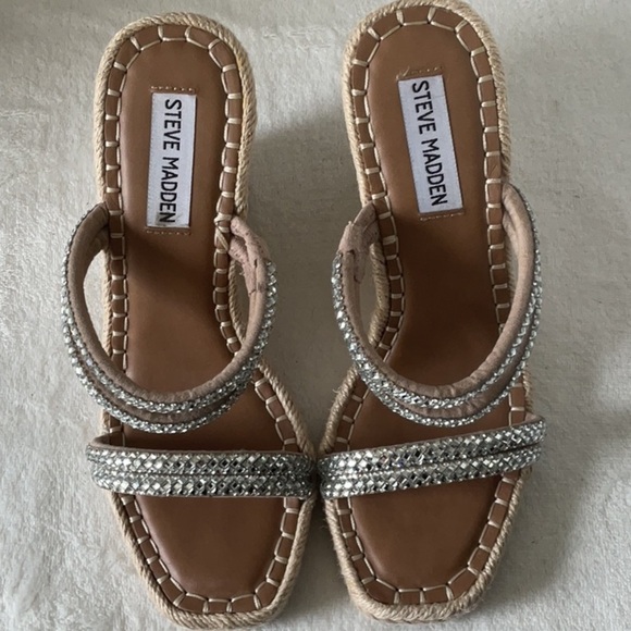 Steve Madden Silver Tan Wedge Sandals with Sparkling Straps - Picture 3 of 7